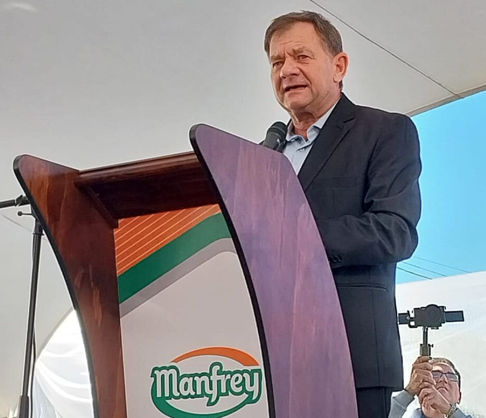<a href="/ManfreyCoop/">Manfrey</a> celebra sus 80 años de vida y <a href="/ADN_Rural/">ADN Rural</a> está presente en #Freyre para la cobertura.

Ércole Felippa, presidente de la cooperativa y también del <a href="/CIL_ARGENTINA/">C.I.L. ARGENTINA</a>, brindó un discurso ante los presentes 

#Lechería
#Cooperativismo