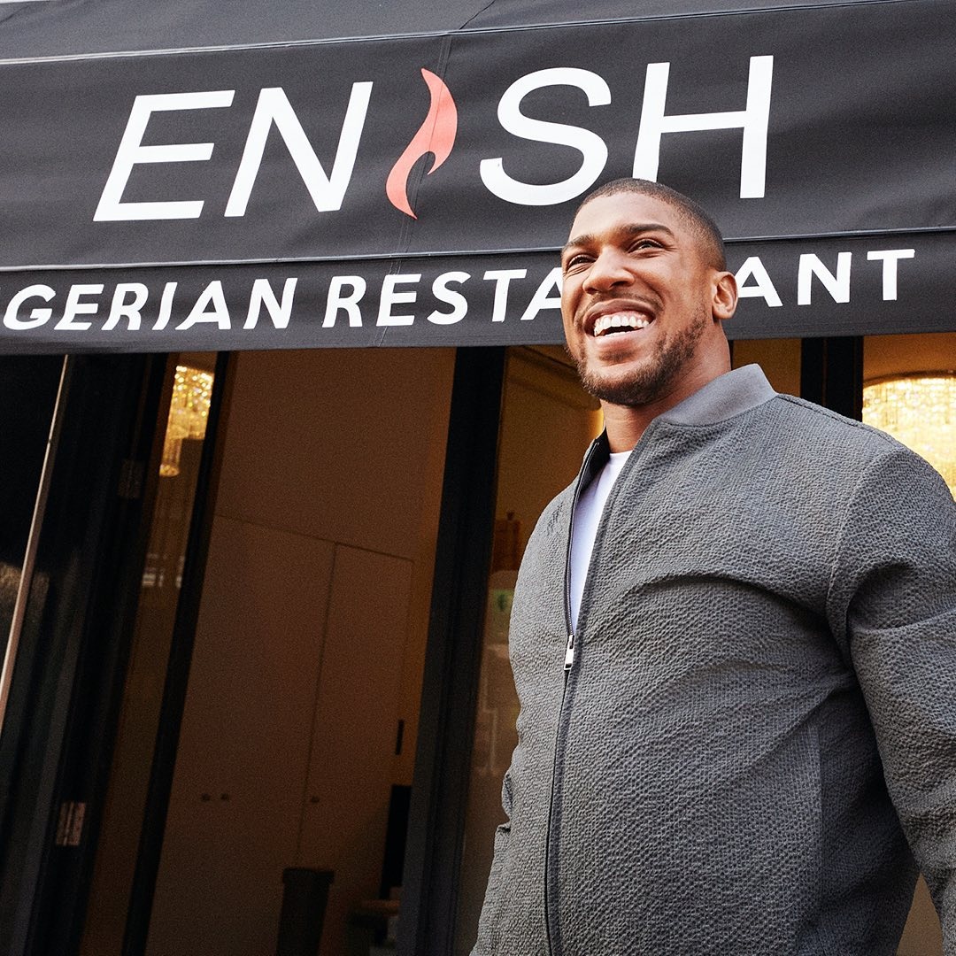 AfricaFactsZone's tweet photo. Nigerian-owned restaurant, ENISH is the world's biggest African restaurant chain.

It is worth over £10 million with 12 outlets including 10 in London, 2 in Dubai and plans to set up an outlet in Atlanta, USA.

It was founded by a couple named Eniola and Olushola Medupin in 2013. https://t.co/N25hjoRI0C