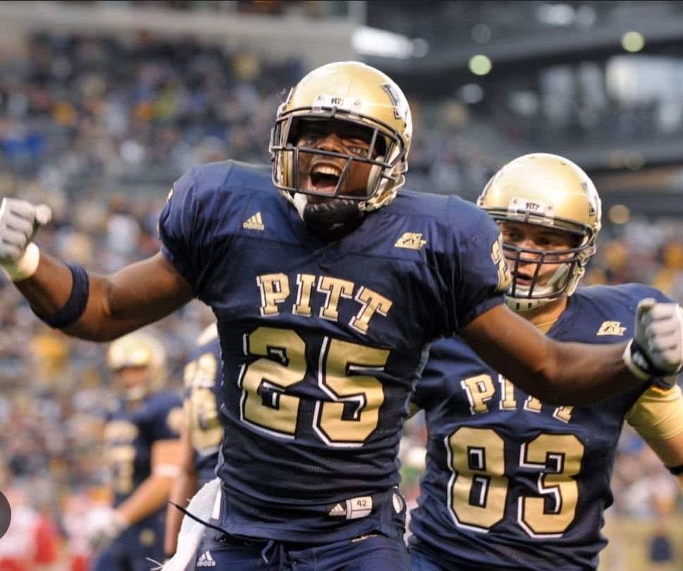 Blessed to have received an offer from @Pitt_FB 🔵🟡. Thank you @BatesBacker and @CoachAPowell 🐆
