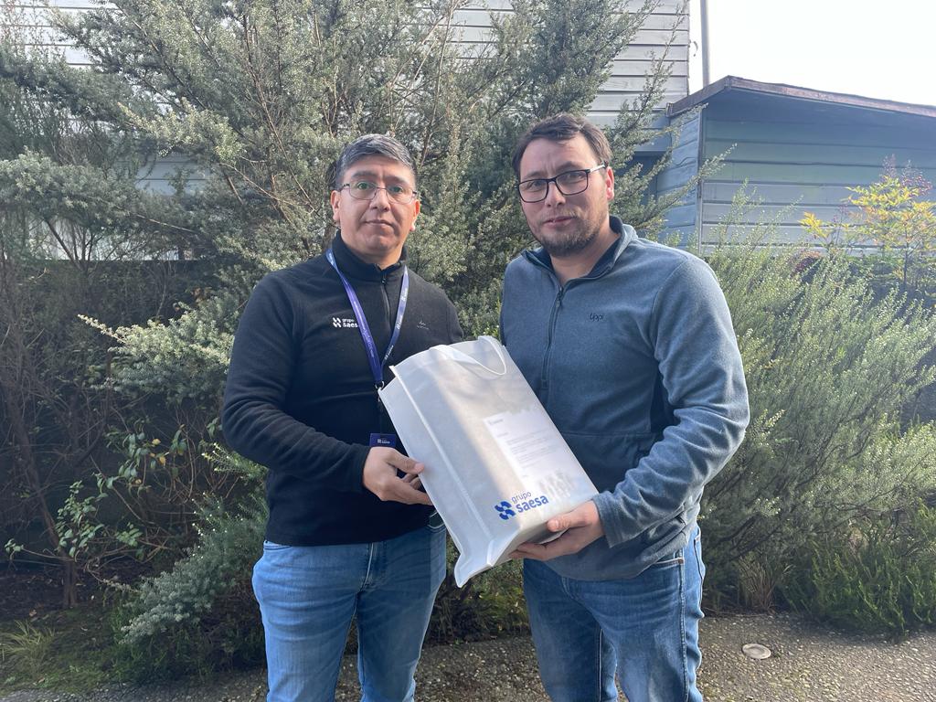 musicoopfm's tweet photo. @saesa premió a vecino de #SanPablo que se cambió a boleta digital 

https://t.co/l3sSNjwcld https://t.co/liChX88gzH