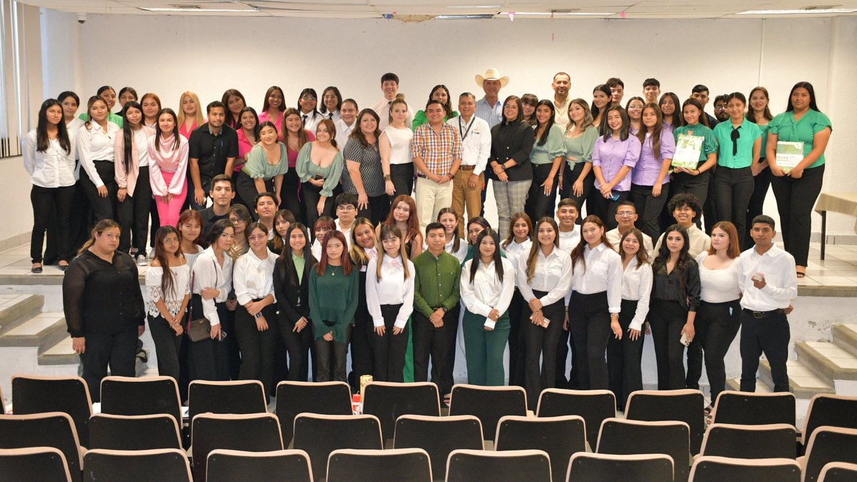 UTnortecoahuila's tweet photo. Nuestros estudiantes de DNAM presentaron sus Proyectos de la materia “Integradora I” creando productos o servicios enfocados en brindar una solución de desarrollo sostenible en el que realizaron un análisis de mercado para determinar la factibilidad y rentabilidad de su trabajo. https://t.co/o61I6Uh4oq