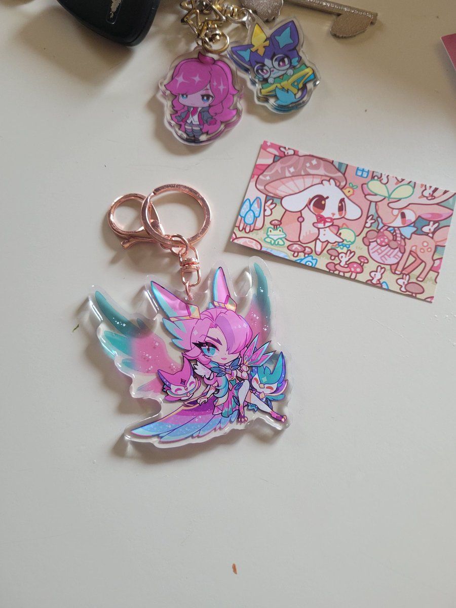 Julieisakitten's tweet photo. Yay!!! She's so pretty, I love her! ❤️ Thank you @cinamoncune !!!! 🥰 https://t.co/YvqrkHw2Ap