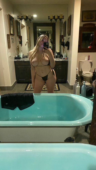 Mia Malkova - big b00ba thread, ladies do your thing! GO! https://t.co/RghmSOsQ39