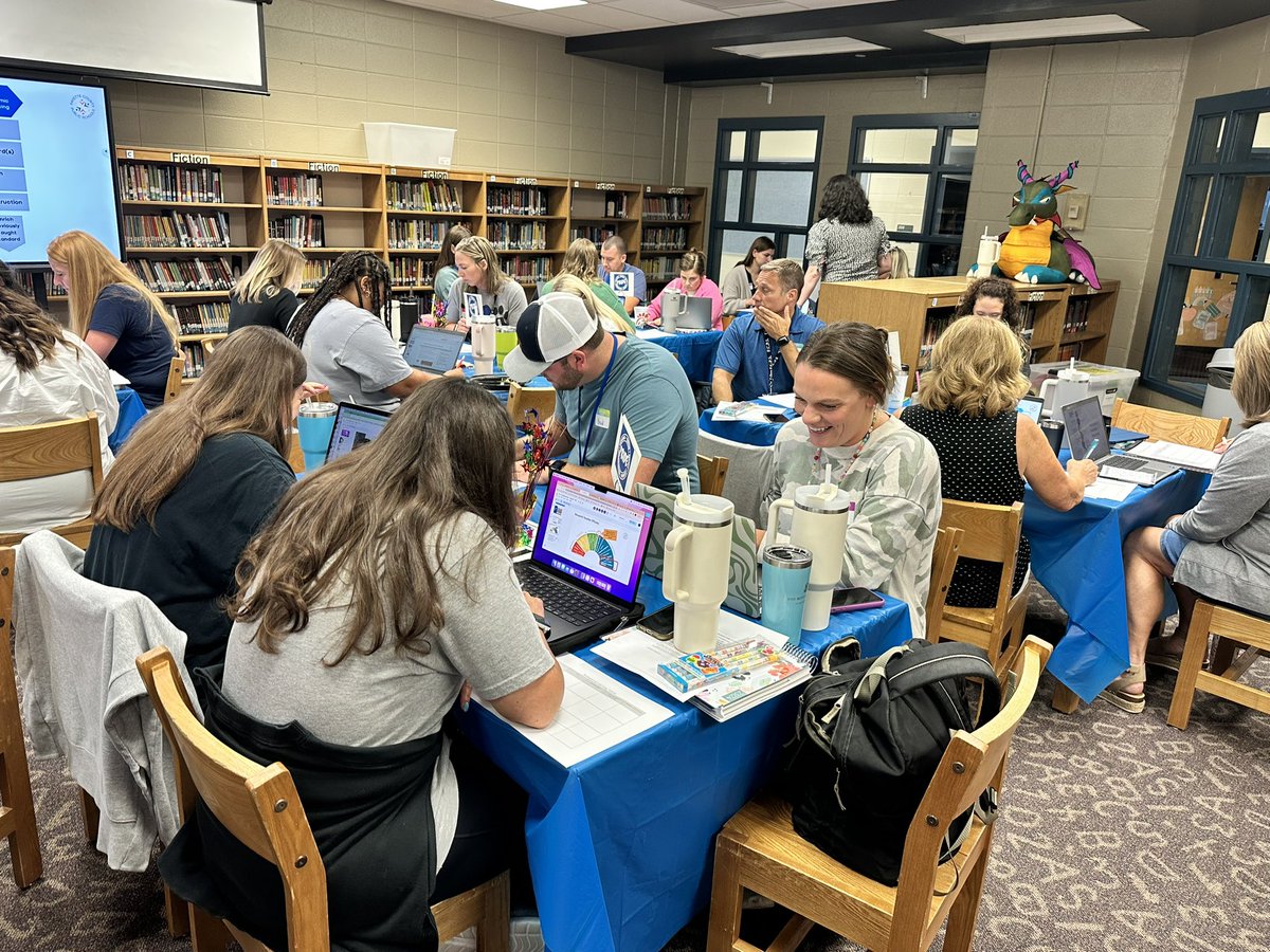 Tiffany Cook (@picadomelions) on Twitter photo My heart is full watching the excitement and commitment to learning Picadome teachers have. Continuous learning and growing. <a href="/SmekensEd/">Smekens Education</a> #picadomepride My heart is full watching the excitement and commitment to learning Picadome teachers have. Continuous learning and growing. <a href="/SmekensEd/">Smekens Education</a> #picadomepride