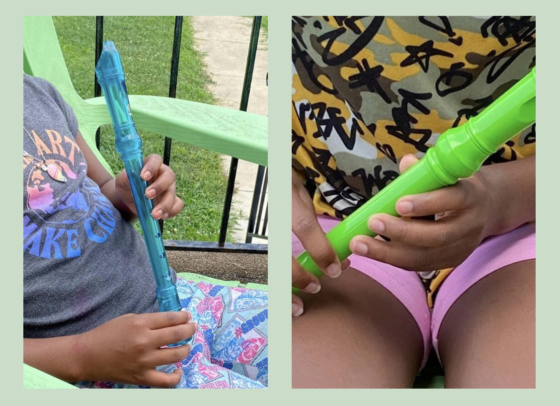 As we prepare for our 8/20/23 recital, Destynie (left) shows her left hand position.
Taylor (right) shows how to cover all of the holes on the recorder.
#recorderjourney #bmoreblockflute #drugfreebaltimore #drugabuseprevention #CCLT #recorderplayer #musiclessons #eastbaltimore