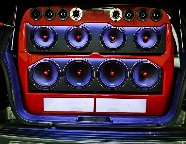 LowHrtzCarAudio's tweet photo. @viryrainbow with one hell of a DS18 stunt wall! Need pro audio gear that sounds amazing, has a large selection to choose from, and won't destroy your wallet?

Check out all of the gear DS18 has to offer here! https://t.co/sKJr3kvggh https://t.co/kZF1PNuq5j