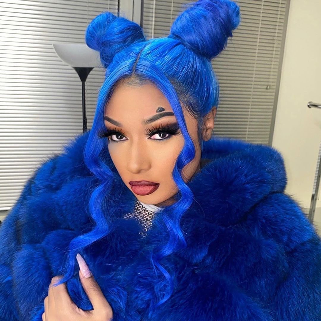 BardiGanggBitch's tweet photo. #WeStandWithMeg 😍😍 https://t.co/foLdR6wTyS