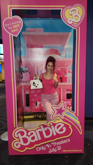 Je suis une belle Barbie 💕  #beautiful #redhead #LinkInBio https://t.co/FMDibJOeFp<a href="/tag/beautiful"class="tags">#beautiful</a><a href="/tag/redhead"class="tags">#redhead</a><a href="/tag/linkinbio"class="tags"><span>#linkinbio</span></a>