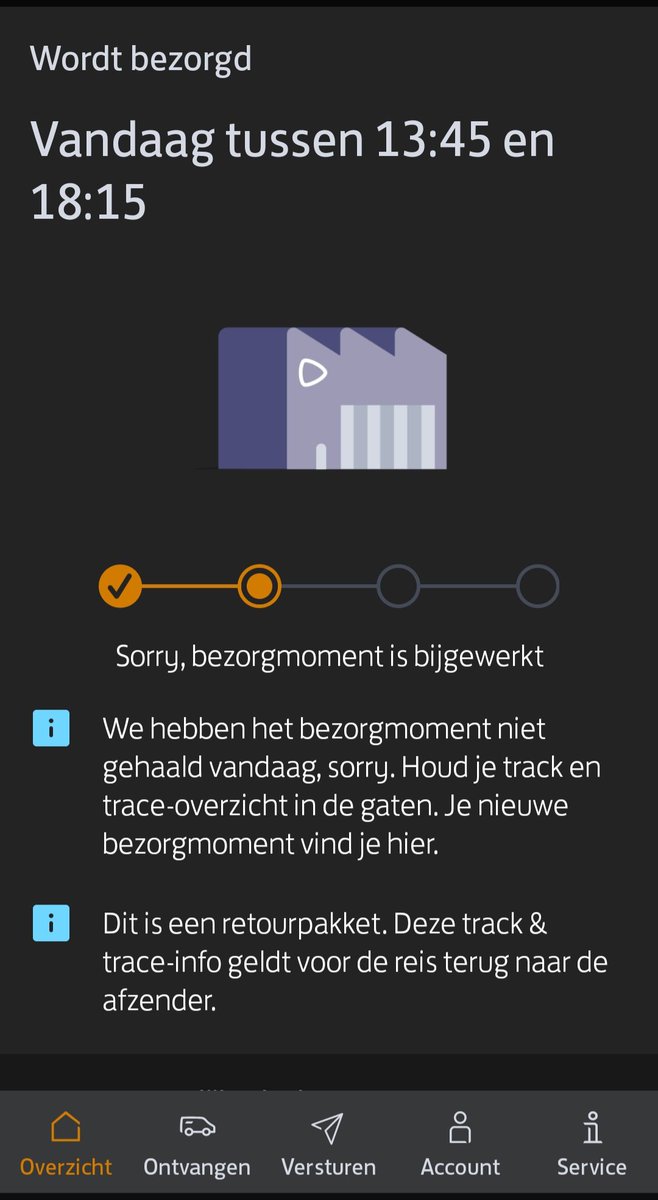 lieees_'s tweet photo. @PostNL nog geen maand later na mijn vorige tweet, gaat het weer mis. Gaat het lekker bij jullie? Eerst zit ik thuis op een pakket te wachten, ben ik zogenaamd niet thuis. Nu laten jullie me wéér de hele dag wachten en na 10 uur zeggen jullie we halen t niet?! Niks te doen zeker. https://t.co/p8X9VGltBH