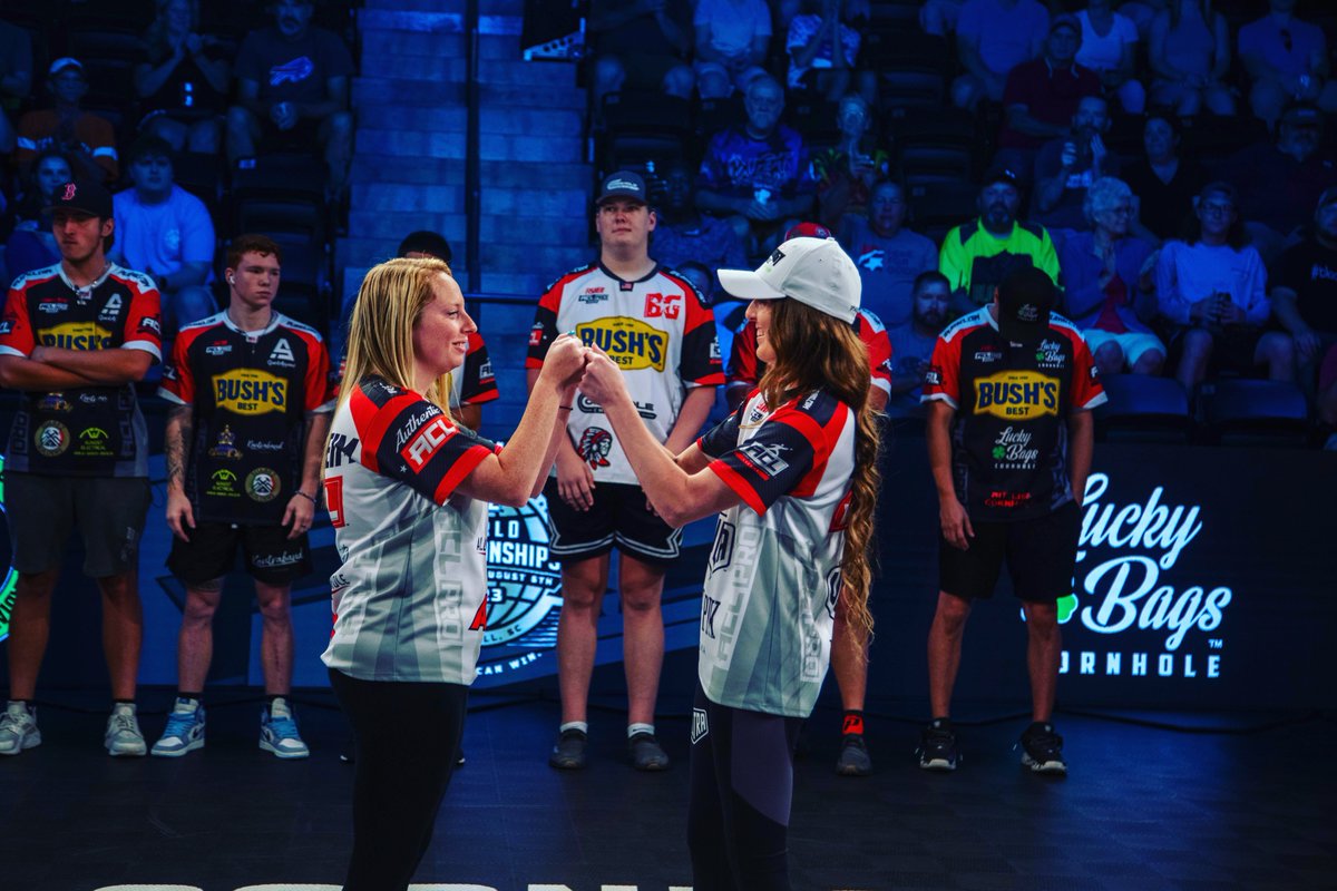Sarahc05876136's tweet photo. 2020,2022,2023 Womens Doubles World Champions🔥💜 🐐 https://t.co/wez9dgBzBM