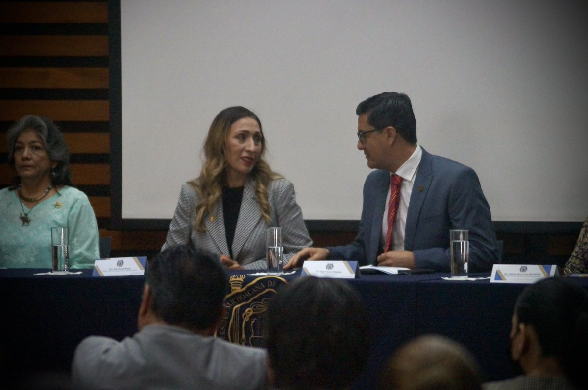rubirangelPAN's tweet photo. El día de hoy inauguramos el XXIII Encuentro Universitario Internacional de Actualización Docente denominado "La Educación Media Superior y Superior Pública y su Compromiso Social" llevado a cabo por la UMSNH; bienvenidas todas y todos los ponentes @UMSNH_Oficial https://t.co/NnbzcXZSfK
