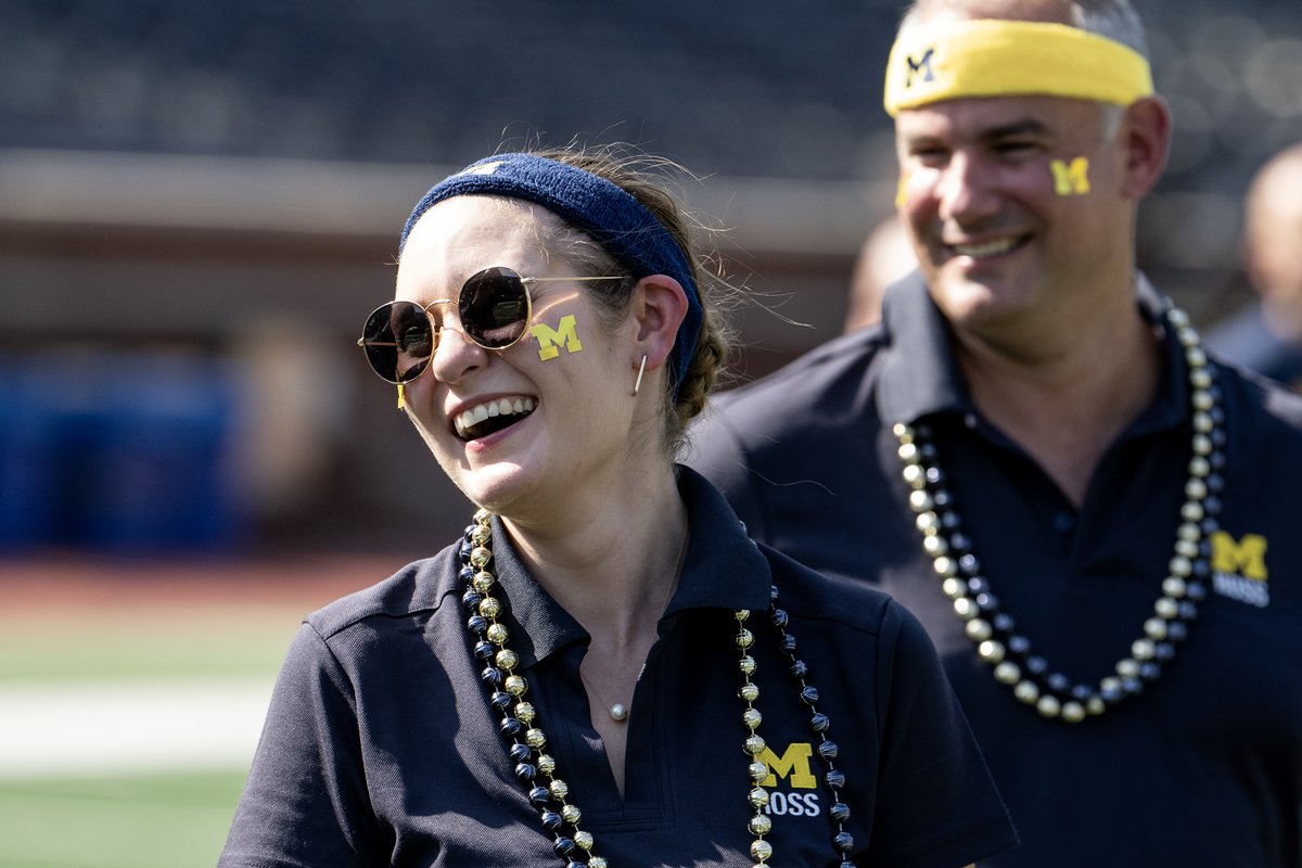 MichiganRoss's tweet photo. We recently welcomed the 30th Executive MBA class to campus for some big fun in The Big House. HAIL to the newest class of Leaders and Best! Go Blue! #RossEMBA 〽️ https://t.co/cEre5MAQg3