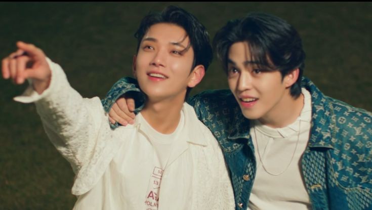 SVTJOSHHUA's tweet photo. Happiest Birthday to the man i adore and cherish the most, @17SCOUPSE. Let's keep walking and make another happy memories together (as WE SHOULD). And please STOP BEING SULKY over anything, especially AT ME. 🙄🙄🙄 https://t.co/y2ln2eJFJZ