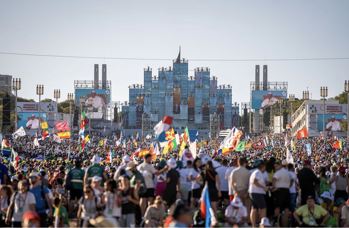 mariamimosas's tweet photo. IMPRESIONANTE las imágenes que nos llega desde la @jmj_es
Gracias al camino neocatecumenal de Ceuta por hacernos partícipes, y llevar un trocito de Gabriela a la gran fiesta de la juventud.✝️🙏🏻
#queelmundosepadeti https://t.co/Sn7nHuneF2