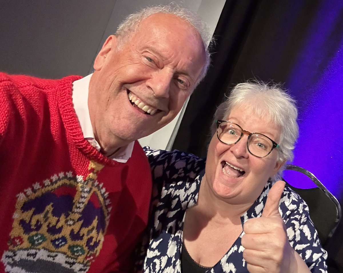 GylesB1's tweet photo. Genius @JaneyGodley so on song tonight when we played #JustMinute at @edfringe. She’s just the best. (That’s the joy of @edfringe - meeting old friends, making new ones. Friendship & laughter - that’s what life should be about.) https://t.co/GMqFAYJmod