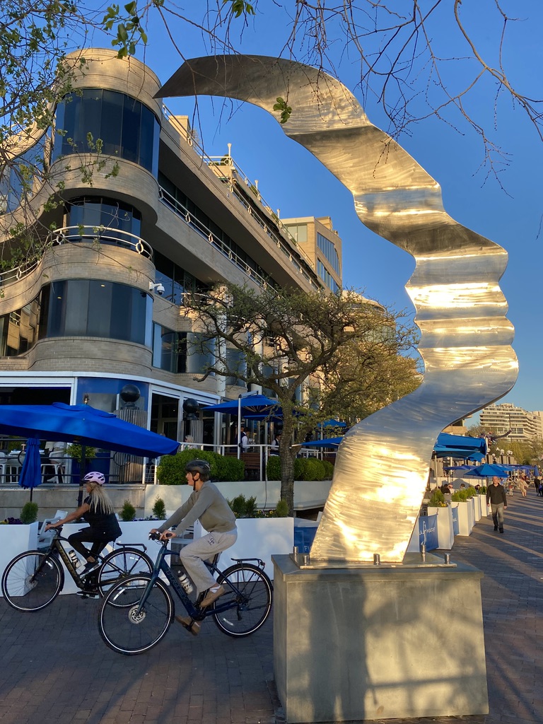 TheGeorgetownr's tweet photo. #GeorgetownWaterfront during #goldenhour (photos by @cjcjjones) https://t.co/DxWOlZZvgI