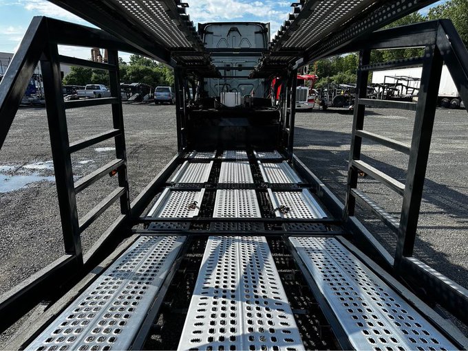 Students!  Don't wait any longer to make your journey back to campus stress-free for this upcoming semester<a href="/tag/alanpartridge"class="tags"><span>#alanpartridge</span></a>