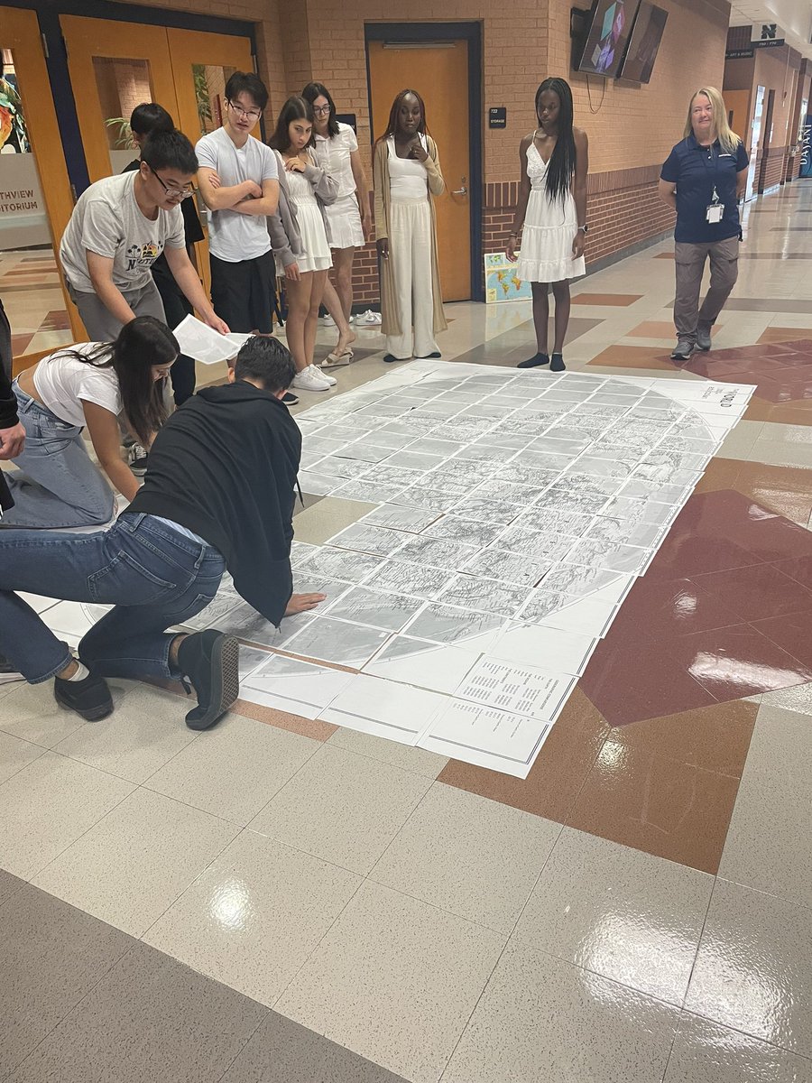 “Opening Day” was awesome! From our Senior Sunrise to engaging our Titans with warm hellos, fist bumps, and getting to know you activities, we’re ready for the ‘23-‘24 school year. #TeamTitans <a href="/FultonCoSchools/">FultonCountySchools</a>