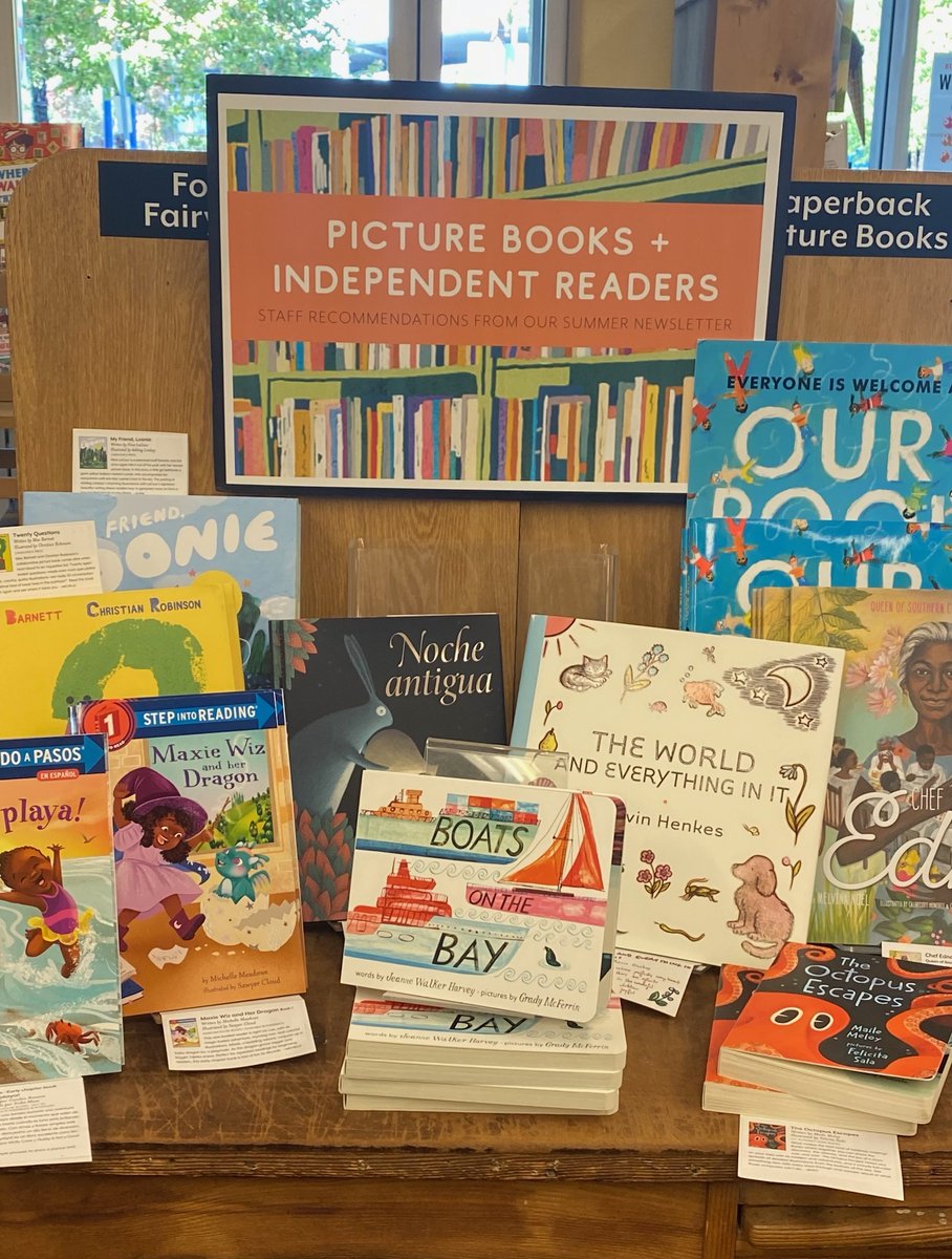 JeanneWHarvey's tweet image. Such fun to walk into @BookshopSC and see our BOATS ON THE BAY #boardbook⛵️🚤⛴️in a prime display! Thank you! ❤️ @ABRAMSbooks @EastWestLit