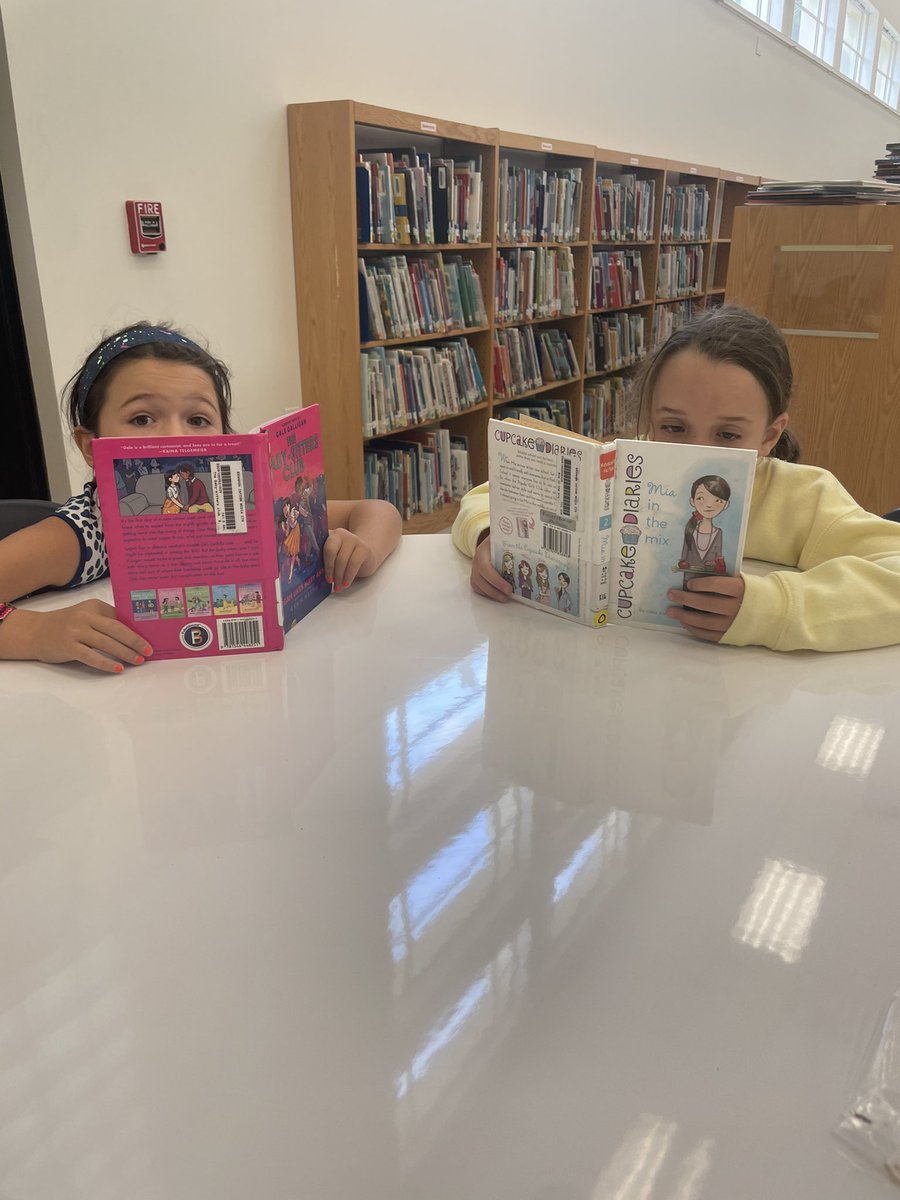 Mrs. Lander tweet media