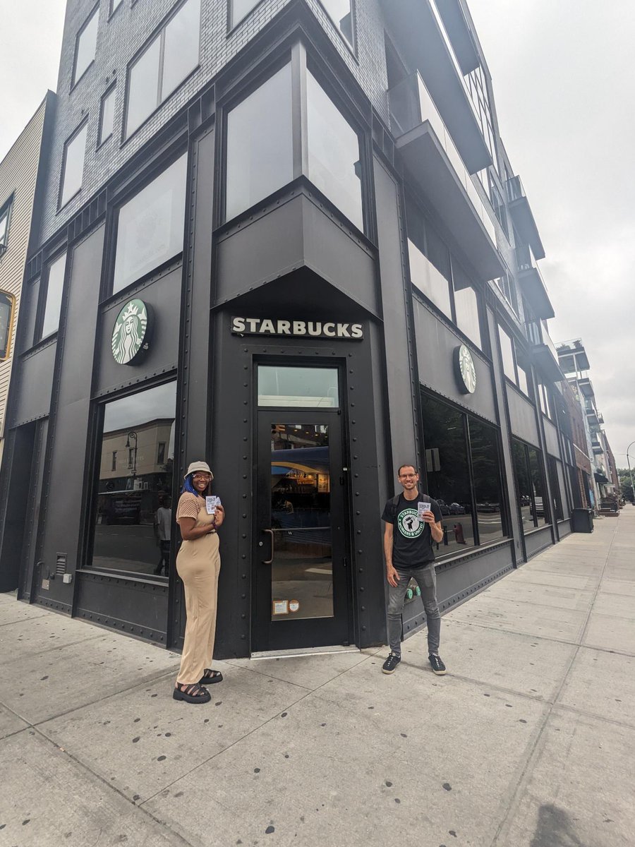 I stand with Starbucks workers in their fight for a union. These workers deserve a seat at the table! I am still on jury duty (for the rest of the month!) so the intrepid Jazmine from my team went out to show our #StarbucksSolidarity with @32BJSEIU