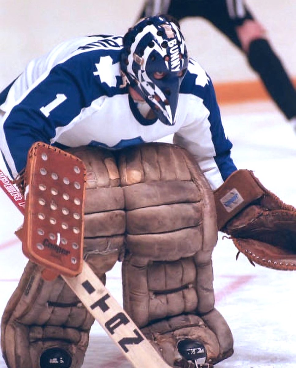 oldhockeycards's tweet photo. Bunny.. wicked mask. https://t.co/OwtuI2WAbn