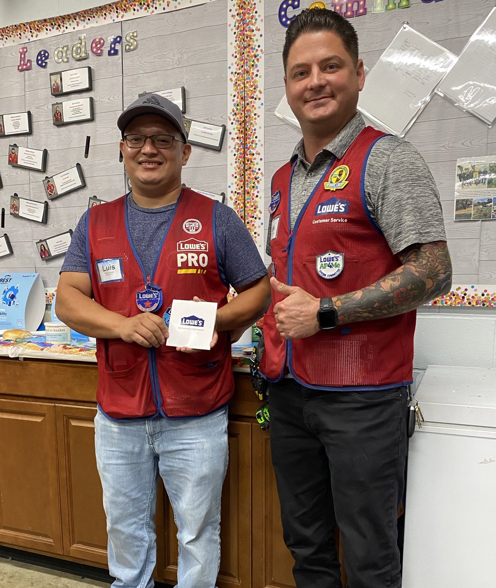 Nick Newton 2428 (@nick_newton2428) on Twitter photo Service Star ⭐️ and shout out to Luis, our Pro DS, for going above and beyond every day for our Pro customers. They appreciate you and so do we. <a href="/SamuelM30333256/">Samuel Meyer</a> <a href="/austin_aldrid/">Austin Aldridge</a> <a href="/AndrewsP26/">Paul Andrews</a> <a href="/Mike_Figurelli/">Mike Figurelli</a> <a href="/JaneenV_HRBP/">Janeen Valdes</a> Service Star ⭐️ and shout out to Luis, our Pro DS, for going above and beyond every day for our Pro customers. They appreciate you and so do we. <a href="/SamuelM30333256/">Samuel Meyer</a> <a href="/austin_aldrid/">Austin Aldridge</a> <a href="/AndrewsP26/">Paul Andrews</a> <a href="/Mike_Figurelli/">Mike Figurelli</a> <a href="/JaneenV_HRBP/">Janeen Valdes</a>
