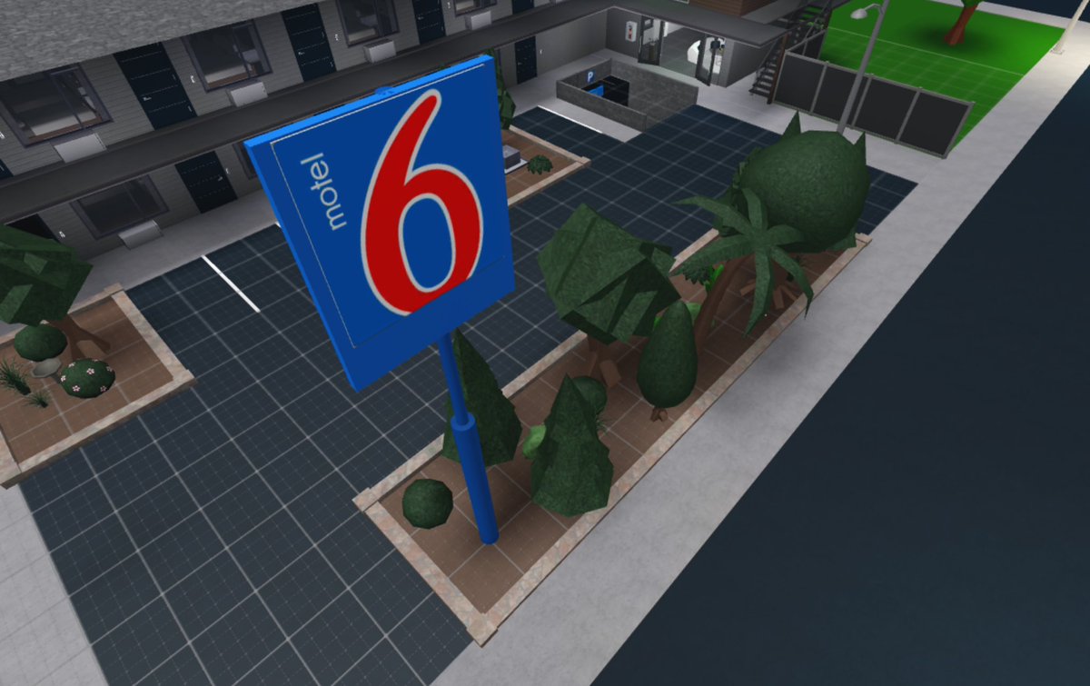 robloxismike's tweet photo. @BasicallyBlxbrg I made a shell gas station and a motel 6 the gas station is still WIP https://t.co/DOGQxJYaso