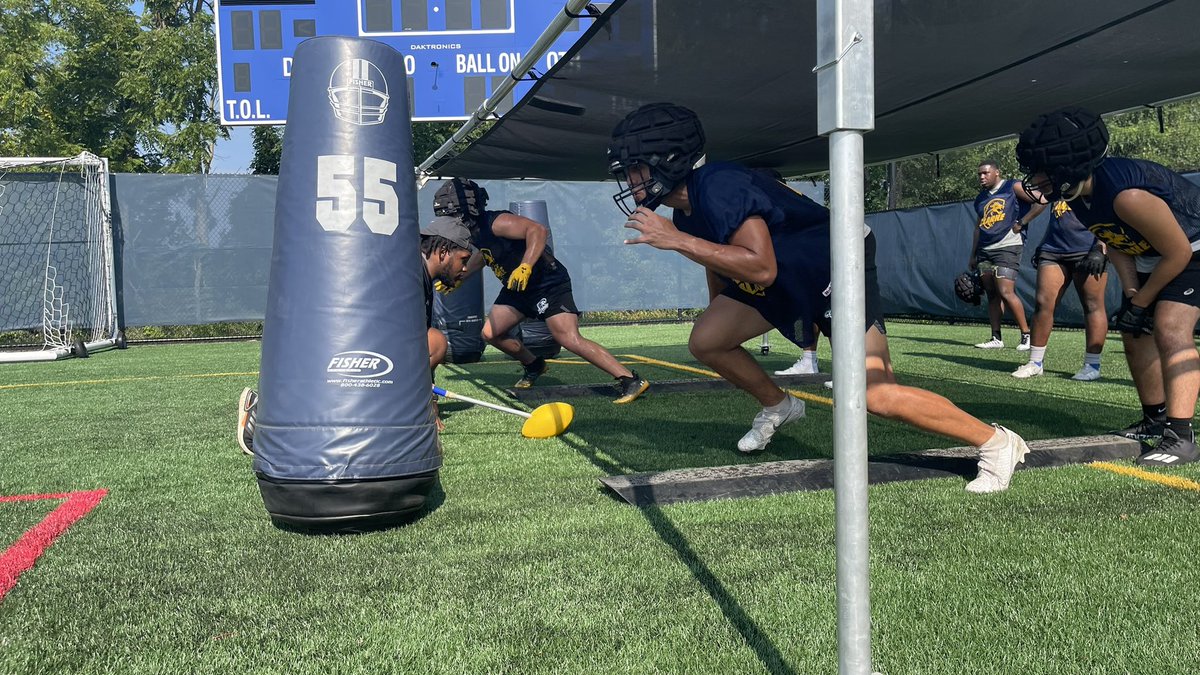 ClarkeAthletics's tweet photo. The 1st preseason practice for @ClarkePrideFB under Coach Hicks emphasized efficiency in preparation with kickoff on opening day just 19 days away

#ClarkePride https://t.co/OymTcVcxBq