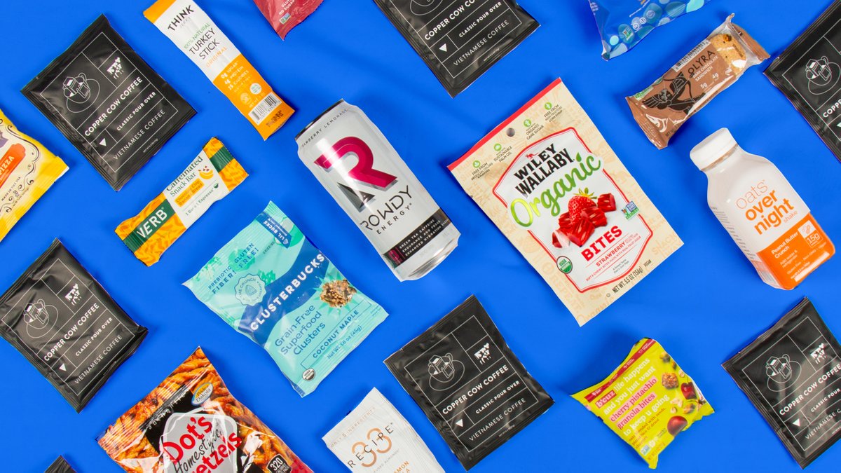 If there's one thing we know about college students, it's that they love free food (and we do too)! 🍿🥨🍎 Schedule a snack care package delivery for your student with <a href="/snackmagic/">SnackMagic ✨ SwagMagic</a>!

Make your student's day with snacks here: loom.ly/lUifXtQ

#gvsu #college #snackmagic