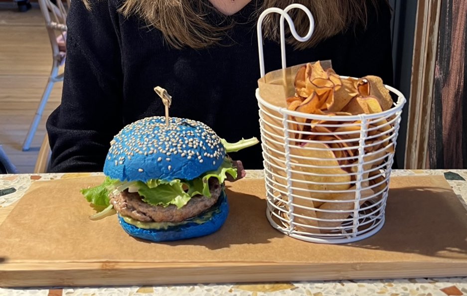 Cleduran1's tweet image. En defensa de #kika una de las mejores hamburguesas que me he comido #MasterChefCelebritycolombia