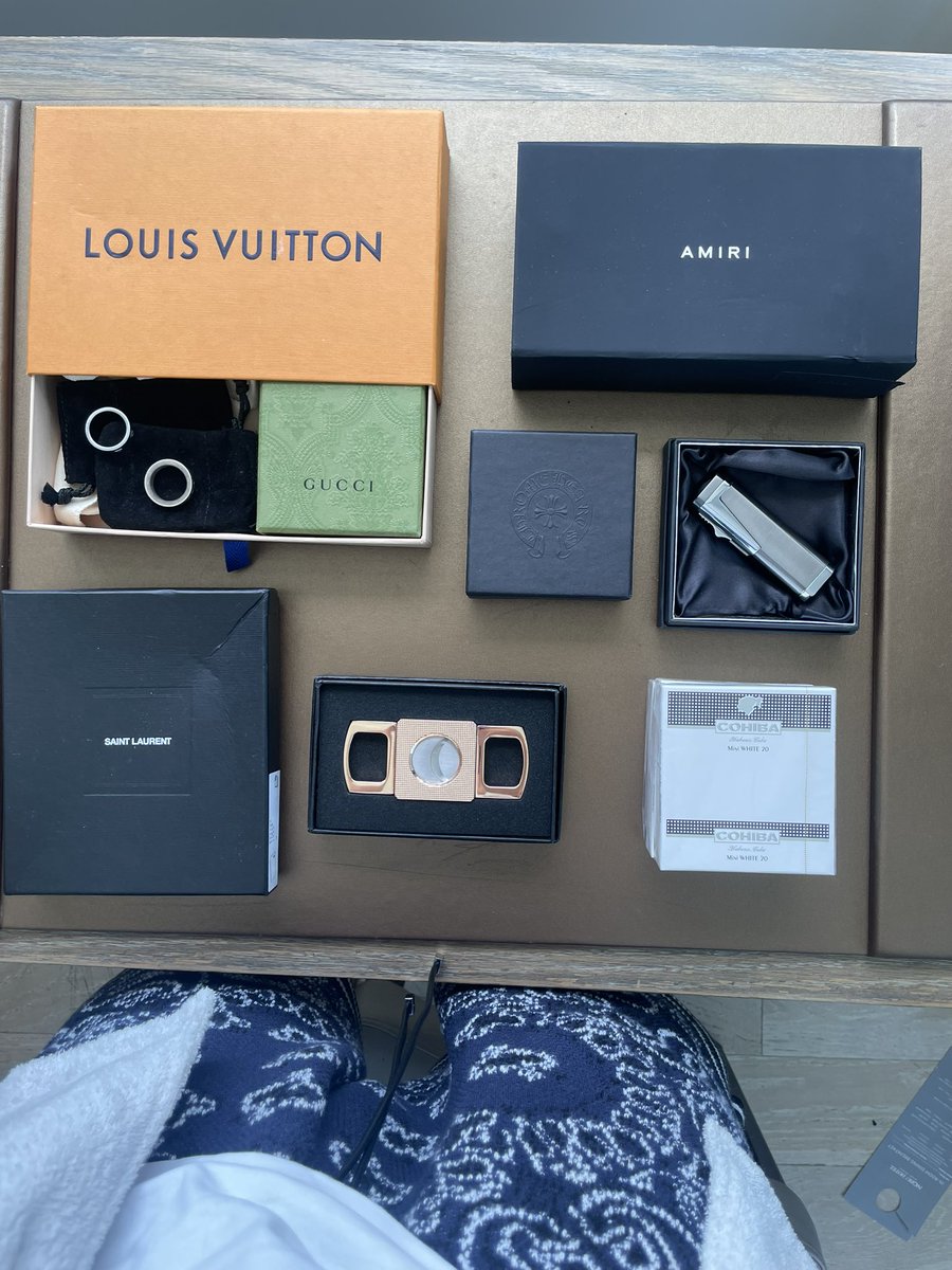 #Giveaway at 10k Followers

Prizes🏆
5 $QNT
10,000 $HBAR
200 $XRP

To enter:
1⃣Follow
2⃣Like
3⃣Retweet 
4⃣Comment $QNT

(I accidentally deleted this post so made it again)
