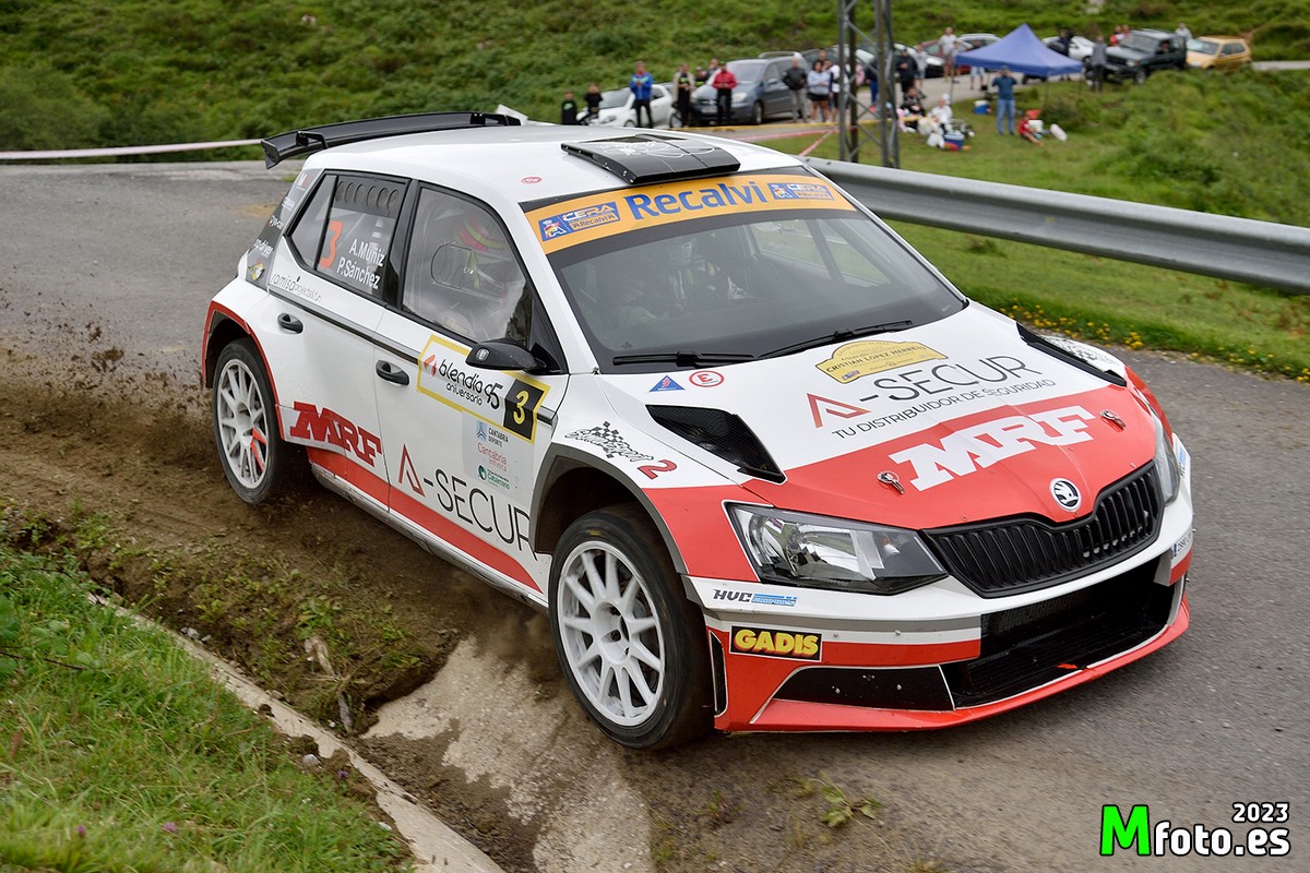 Mfoto_es's tweet photo. Muñiz y Sánchez se llevan la victoria en el Rallye Cristian López

FOTOS XVI Rallye Blendio Cristian López 2023:

https://t.co/T3ez4JxqVV https://t.co/Lk2PUOokXI