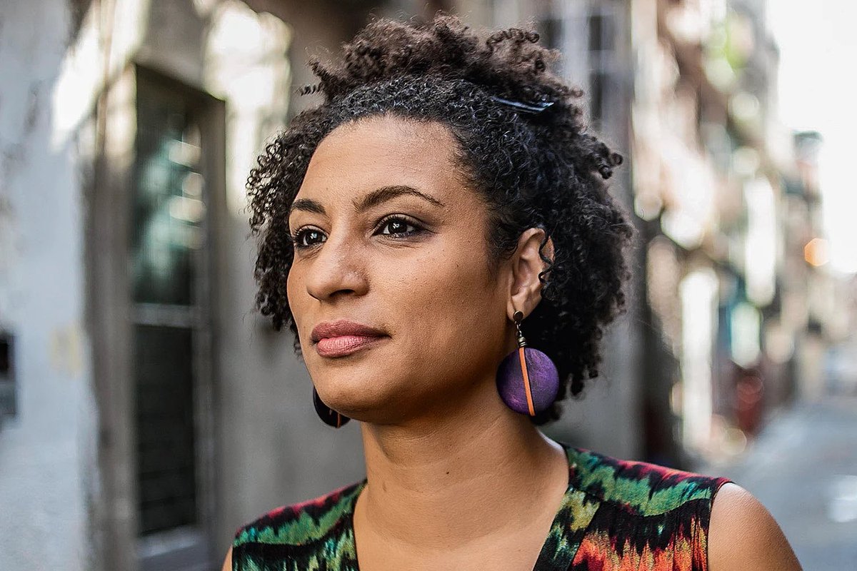 choquei's tweet photo. 🚨AGORA: O ex-vereador Zico Bacana e o irmão foram mortos em um ataque a tiros na Zona Norte do Rio de Janeiro.

Zico foi testemunha do caso da morte da vereadora Marielle Franco e Anderson Gomes, mortos em 2018. https://t.co/OZJEbCUmJm