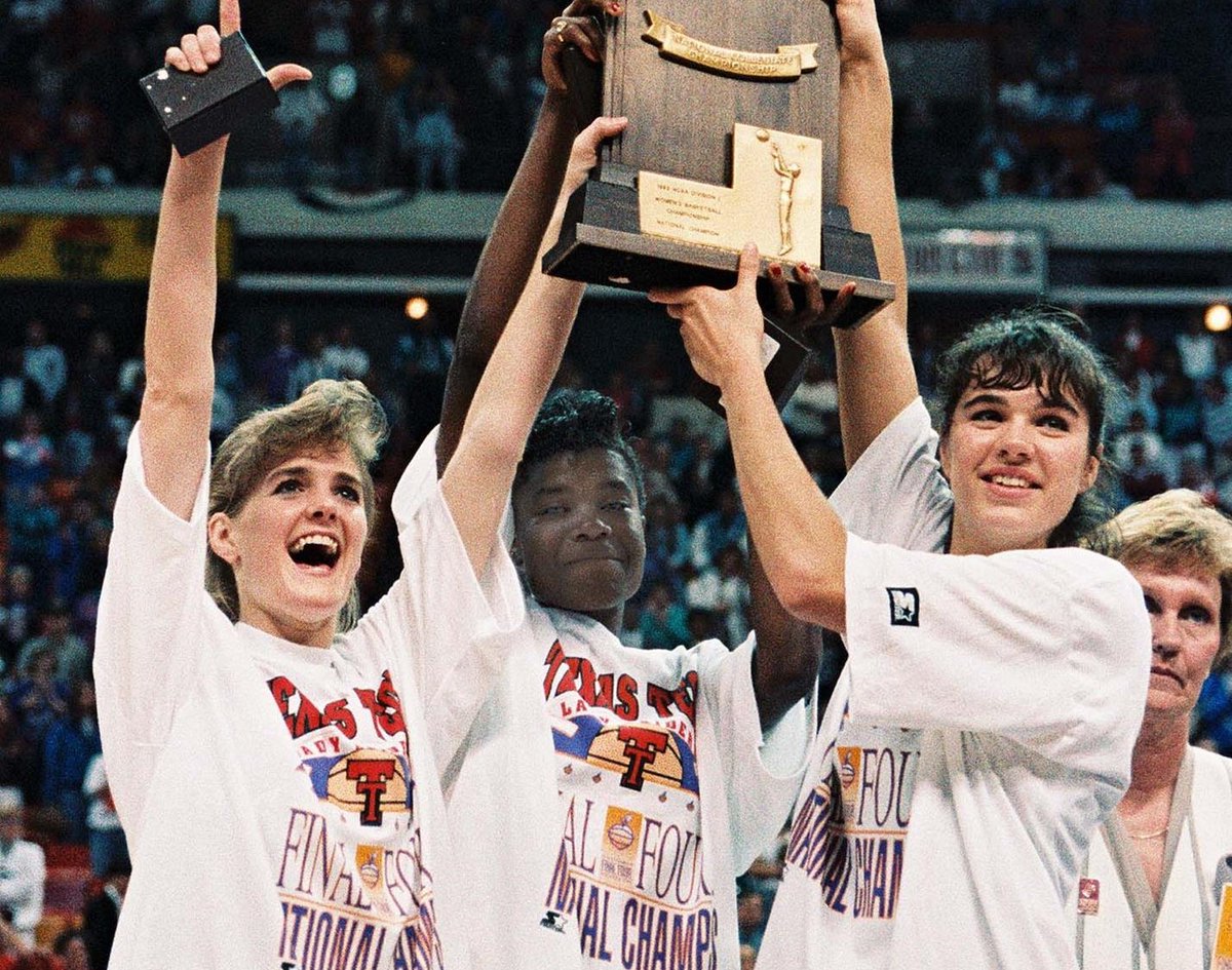 GruvyGurl's tweet image. Come Be a Legendary Player and then become a Legendary Coach!!! #FromHereItsPossible