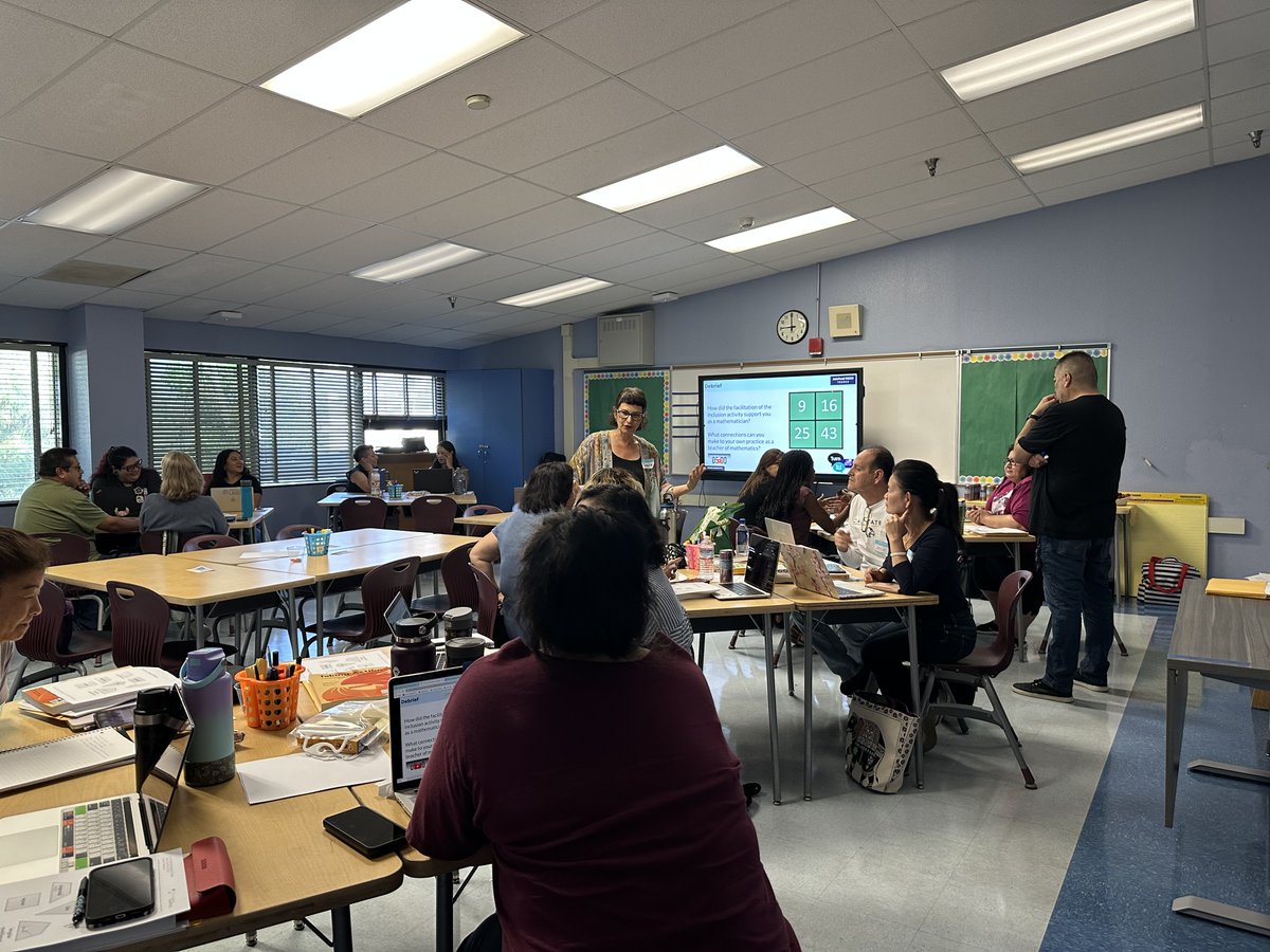 LASchoolsWest's tweet photo. Our interventionists, support staff and teachers gathered today on ways to accelerate learning and success for our students. #SummerProfessionalDevelopment #AcceleratingSuccess https://t.co/PYBNArJnUa