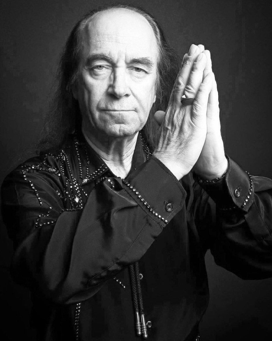 Güle güle Erkin Baba, mekanın cennet olsun.
#ErkinKoray