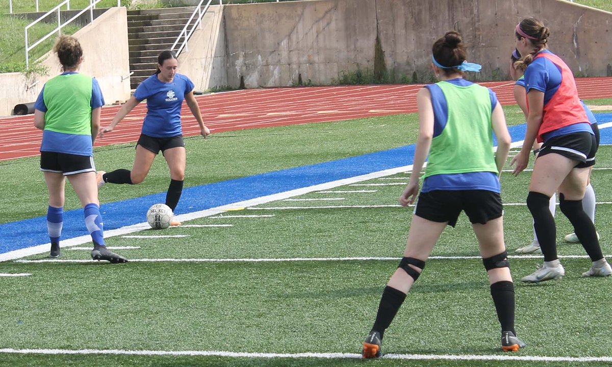 CSCWildcats's tweet photo. Day one, practice two for @CSCwomensoccer on the Poulton Stadium turf. #More2Prove #CSCWildcats #CSContheHill #GoWild https://t.co/RuoNXuDUsh