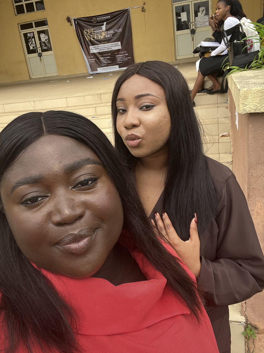 Susan_Sikuola's tweet image. Day 1 -Corporate Day✅

#FYB #FinalYearWeek #unilawrin