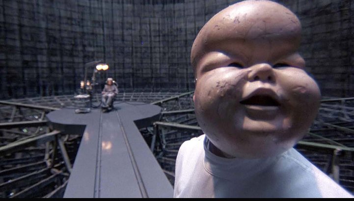 SelectWomanTaft's tweet image. TerryGilliam’s Brazil (1985) is superlative.
Dude goes from animation for Python to the roguish kiddie lark TimeBandits to this masterpiece. Commendably Kubrickian in its execution. Fine cast. 🧐
#ducts 
#Buttle