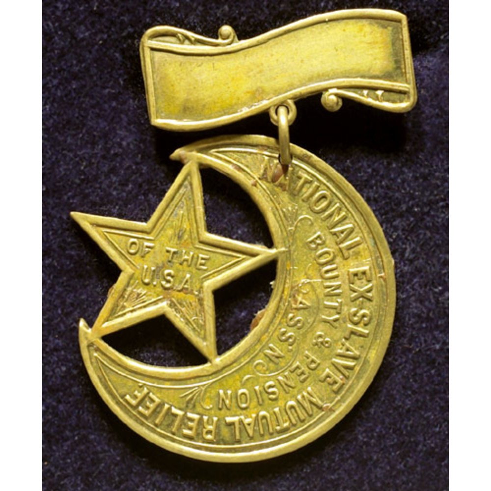KamilahVMoore's tweet photo. "(3) starting local chapters and providing members with financial assistance when they became incapacitated by illness; and (4) providing a burial assistance payment when a member died."
The MRBPA grew to 300,000 members by 1916! #ReparationsDay #ReparationsNow https://t.co/7niO053HV8