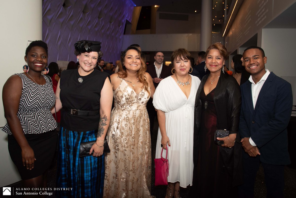 SAC_PR's tweet photo. The @saahj celebrated its 25th gala anniversary, which raises scholarship funds for college students studying journalism and communications in the San Antonio area. We extend our heartfelt congratulations to this year’s scholarship recipients!
#SAAHJ #SACproud https://t.co/FP3FAs08us