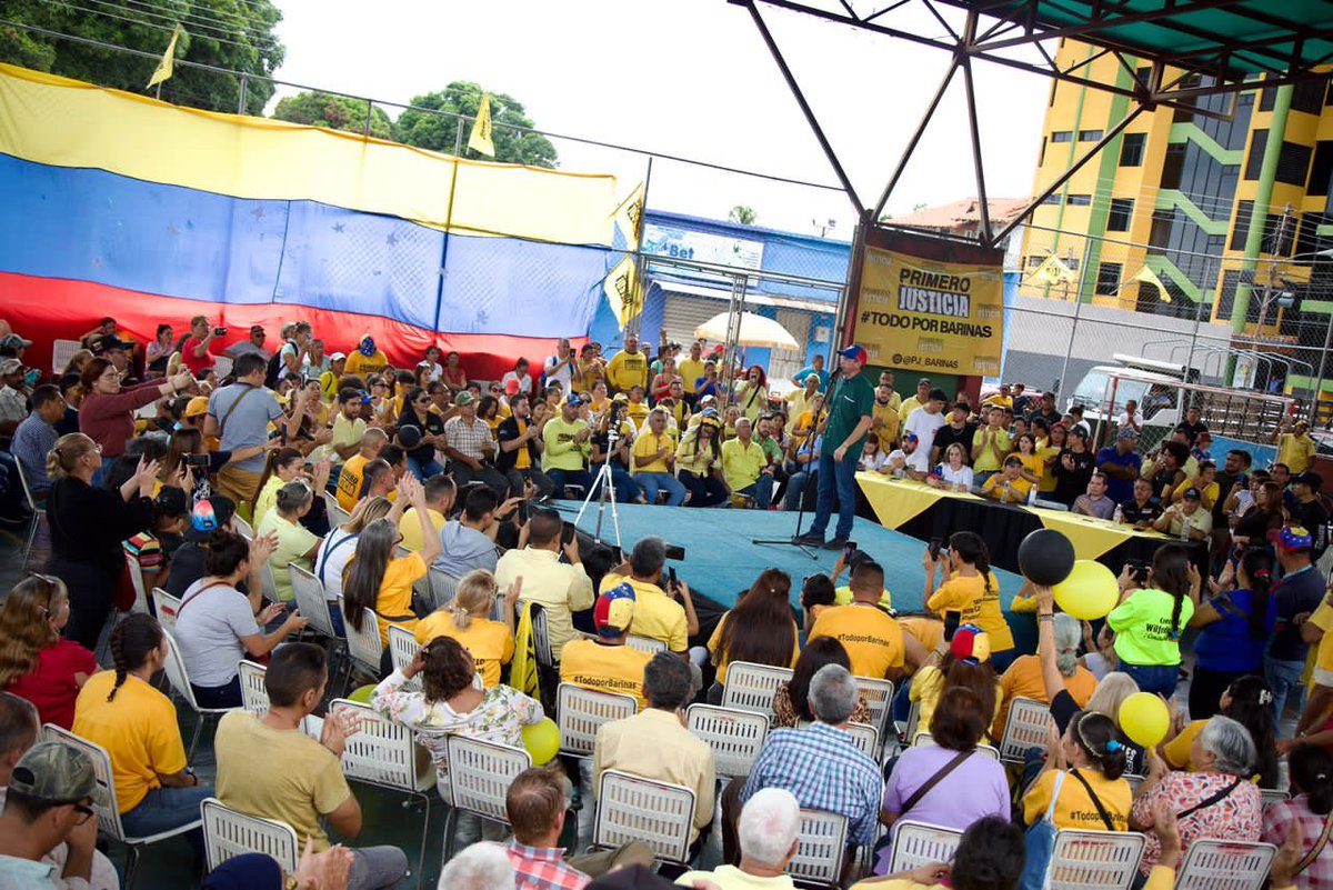 ¡AQUÍ ESTAMOS BARINAS!

Al encuentro con líderes barinenses en Comité político estadal para reafirmar, las veces que sea necesario, que el país necesita #UnidadYVoto ¡No hay otro camino!

¡Seguimos!