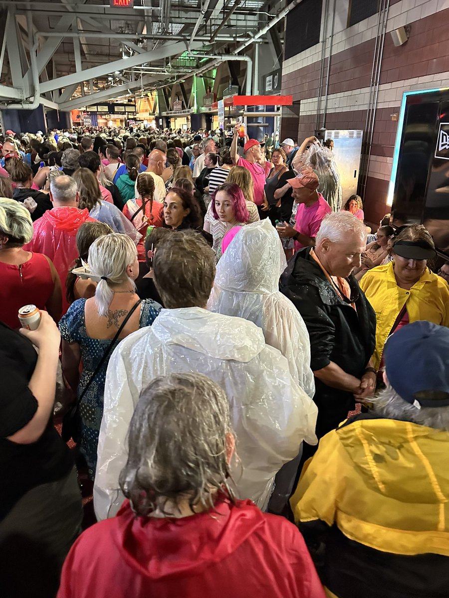 LaughLearnThink's tweet image. Testing my fondness for people