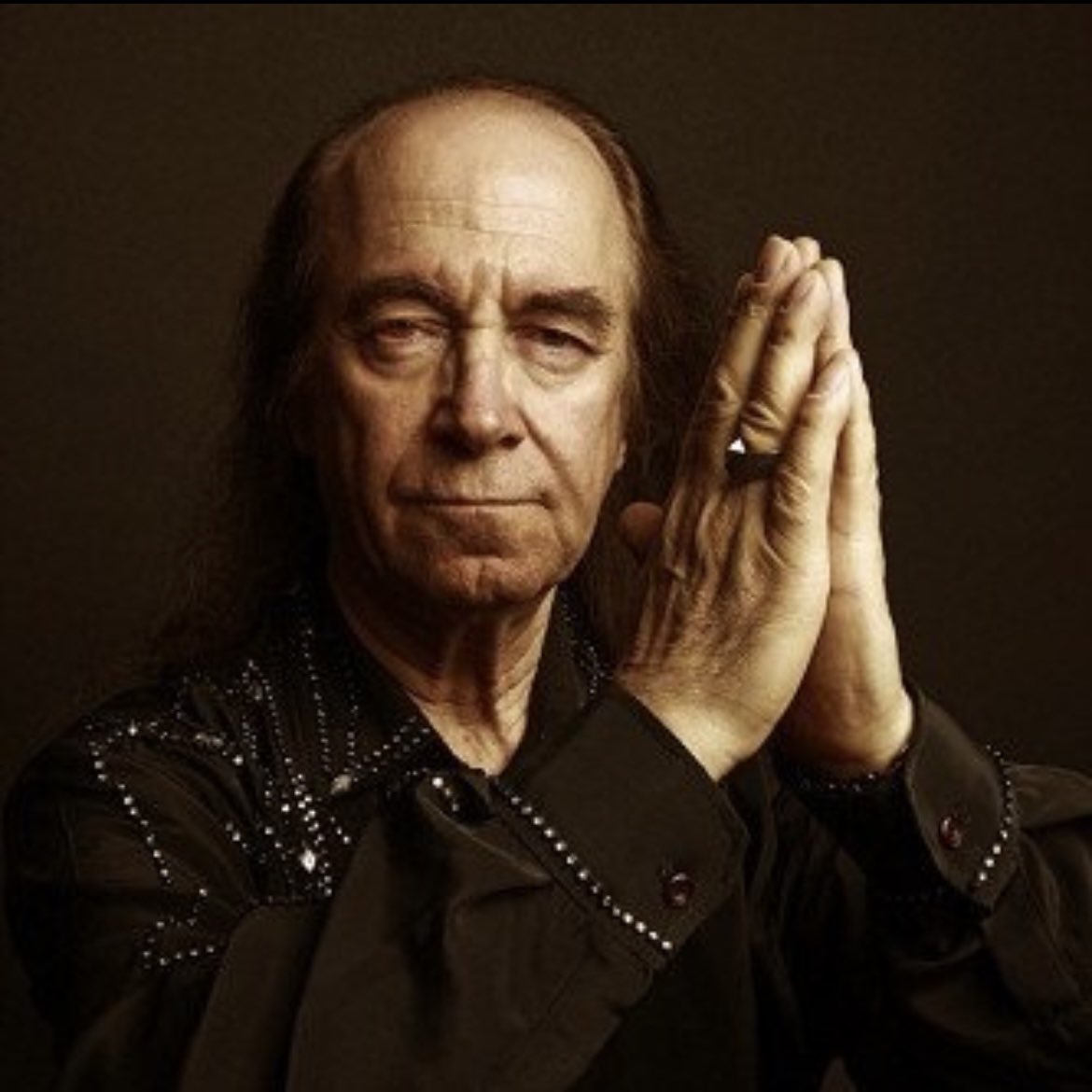 #ErkinKoray 🙏🥺