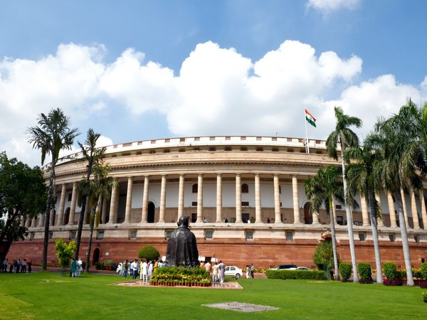 ani_digital's tweet photo. Should be seriously inquired into: Union Ministers Hardeep Puri, V Muraleedharan on forged signature claim by 5 MPs

Read @ANI Story | https://t.co/cCnjPuQ1uH
#RaghavChadha #Delhiservicesbill #HardeepSinghPuri #forgedsignature https://t.co/LMHAyVVlIQ