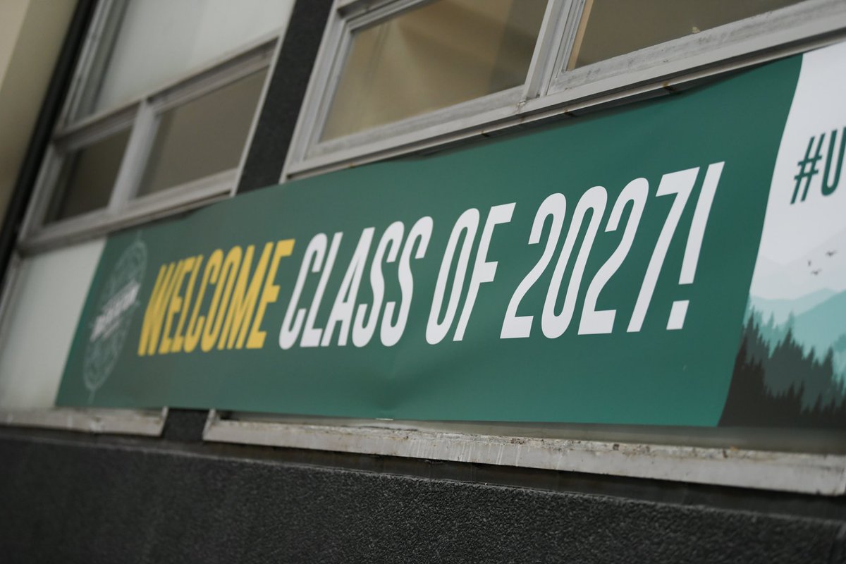 The first day of orientation might be over, but the adventure, excitement, and of course, education, is only just beginning. Cheers to the Class of 2027! 🥼🩺💚 #UVMFutureDoc