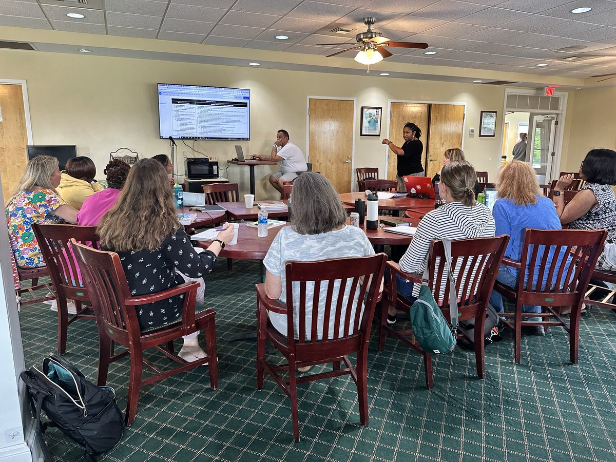 The School Leadership Team had an awesome retreat today at Winston Lake Golf Course! The hospitality shown to us by the staff was remarkable!!! #Wolverineslead @wsfcs @uncgrl02