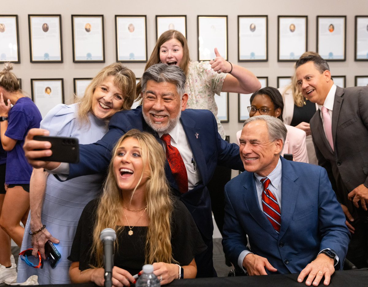 GovAbbottPress's tweet photo. Today, I ceremonially signed the Save Women’s Sports Act at the Texas Women’s Hall of Fame in Denton. 

Proud to be joined by @Riley_Gaines_, @PaulaYScanlan, and a dozen other female athletes to celebrate this momentous law to protect women’s sports in Texas. https://t.co/bw3cge3rNF
