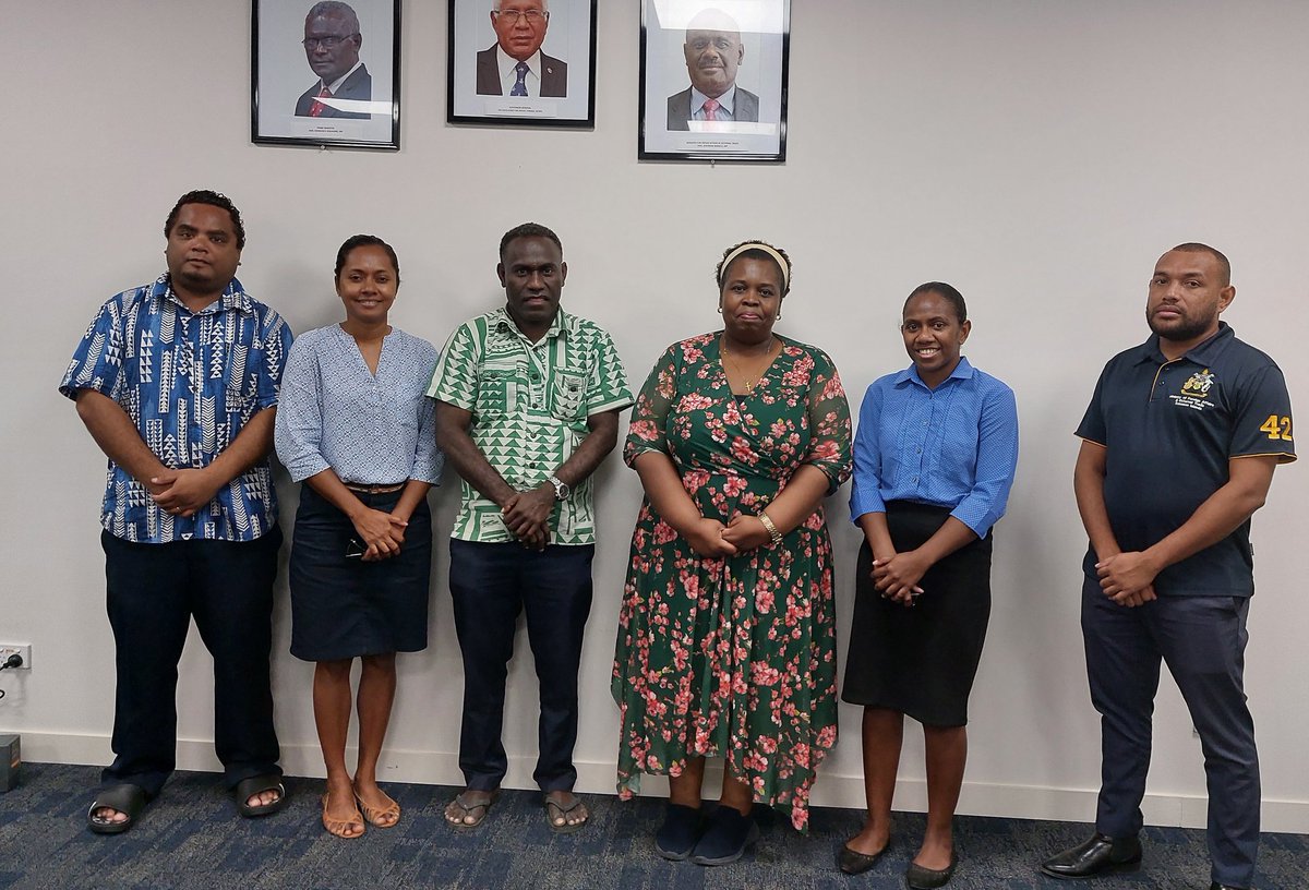 PacificEUTrade's tweet image. #PIF #SPIRITproject&apos;s Trade Advisor for Melanesia  @juma_jill pays a courtesy call and briefing with Trade Commissioner Barrett Salato and other Ministry Trade Officials yesterday. 

Consultations started on Monday as part of the 1st #iEPA Outreach Programme and Joint Public…